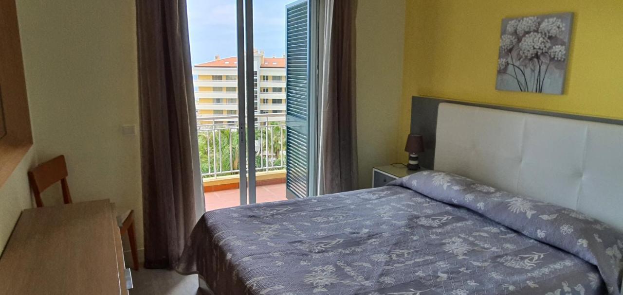 Tulipa View Apartament ฟุงชาล ภายนอก รูปภาพ