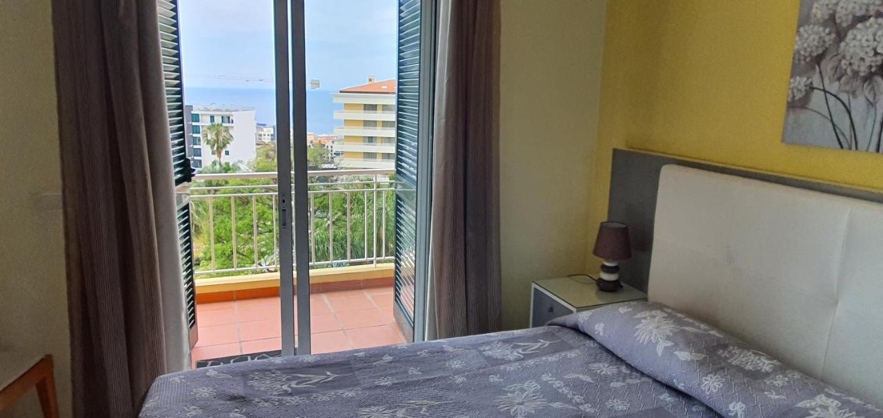 Tulipa View Apartament ฟุงชาล ภายนอก รูปภาพ