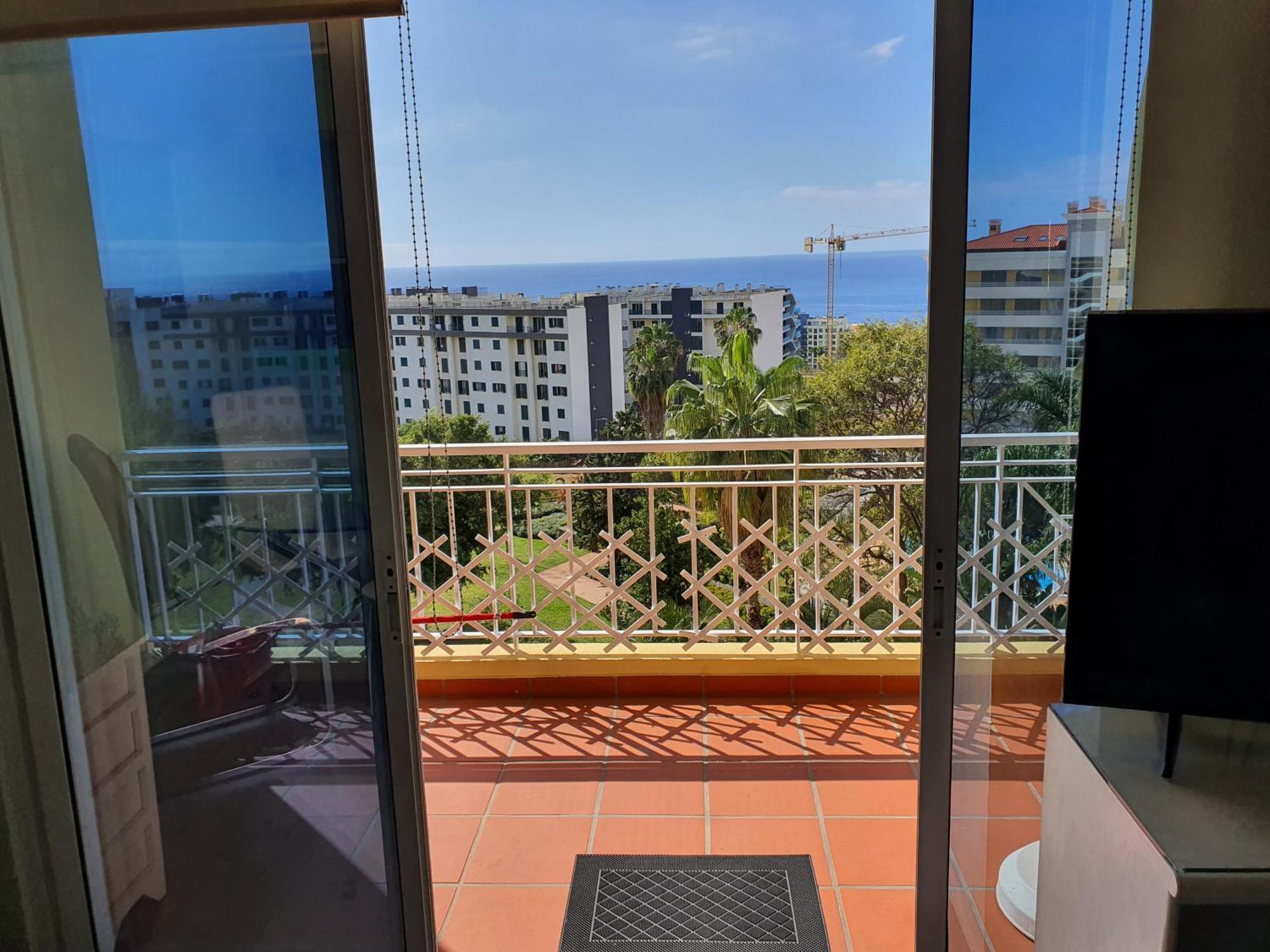 Tulipa View Apartament ฟุงชาล ภายนอก รูปภาพ