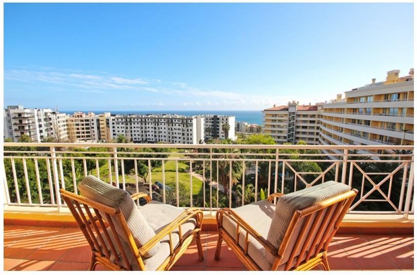 Tulipa View Apartament ฟุงชาล ภายนอก รูปภาพ