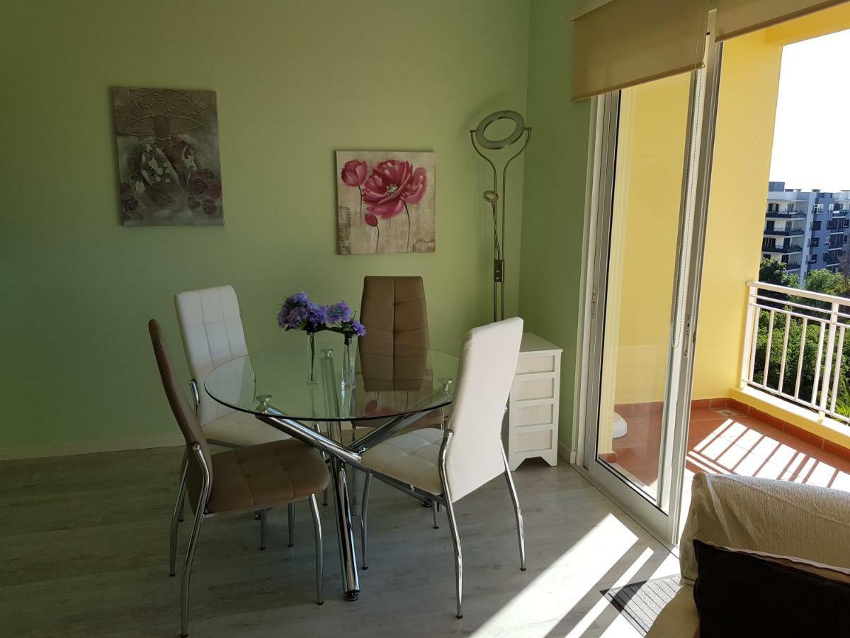 Tulipa View Apartament ฟุงชาล ภายนอก รูปภาพ